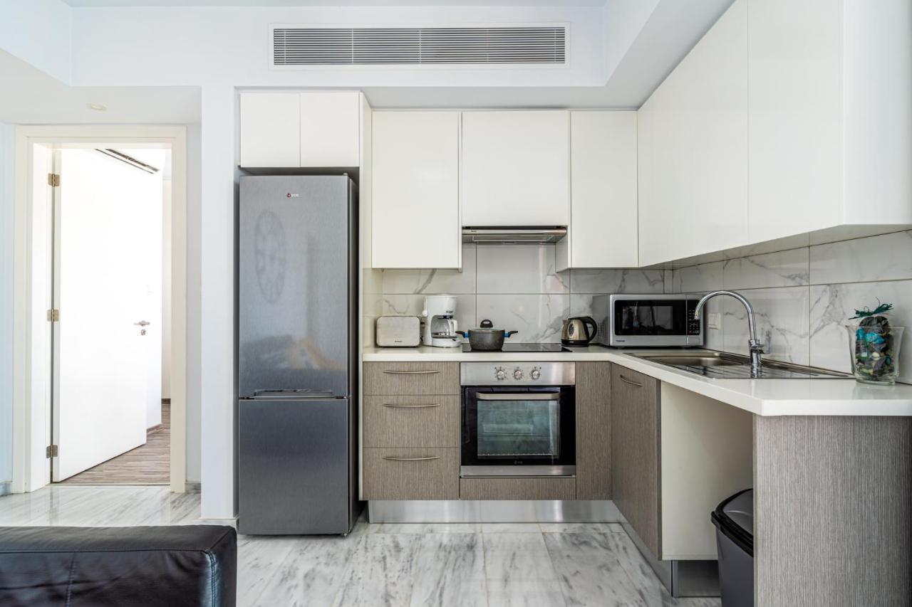 Oyster 1-Br Apt In Larnaca Eksteriør billede