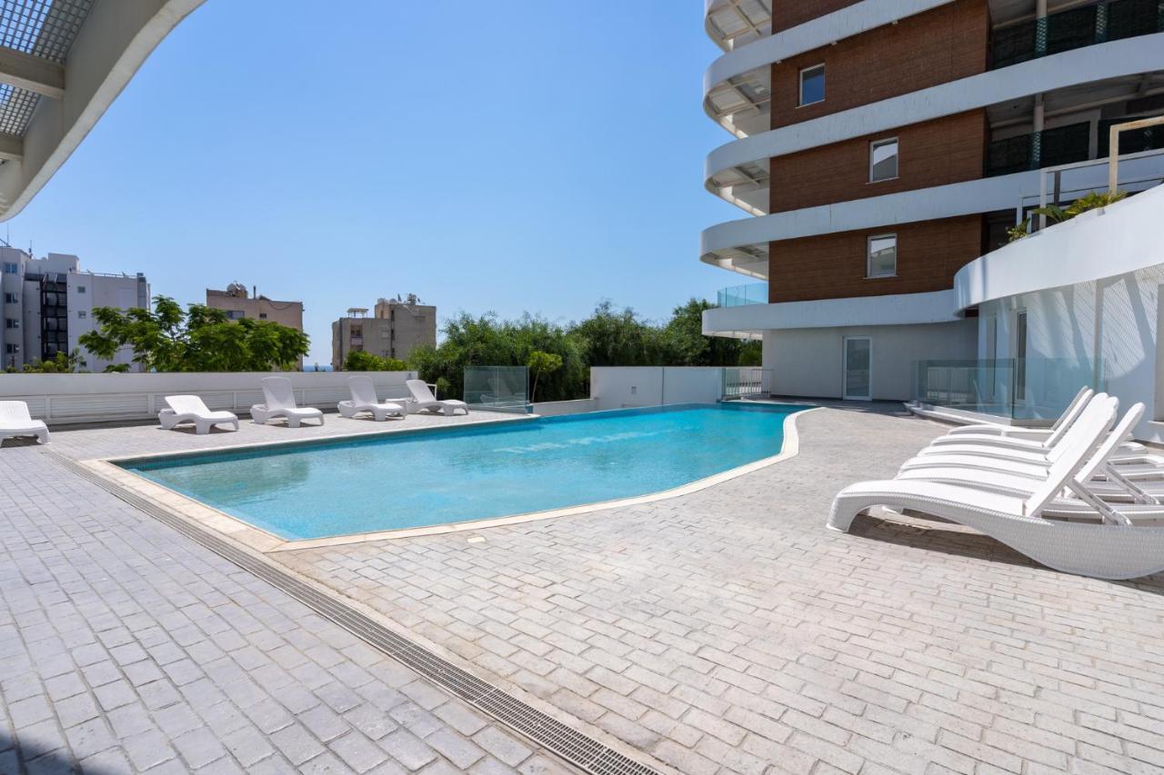Oyster 1-Br Apt In Larnaca Eksteriør billede