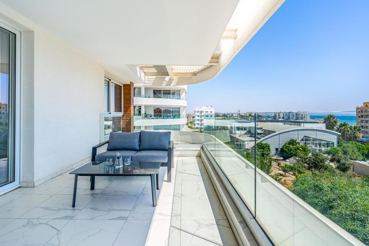 Oyster 1-Br Apt In Larnaca Eksteriør billede