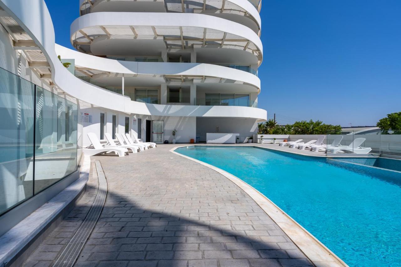 Oyster 1-Br Apt In Larnaca Eksteriør billede